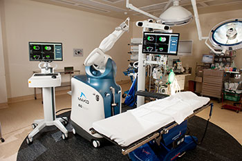Voluntario fiabilidad capitán Huntsville Hospital robotic joint replacement surgery MAKOplasty
